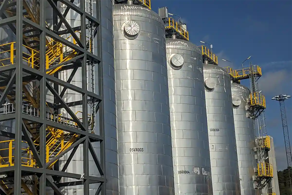 Heidelberg Materials Brevik Cement Plant CO2 Storage Tanks